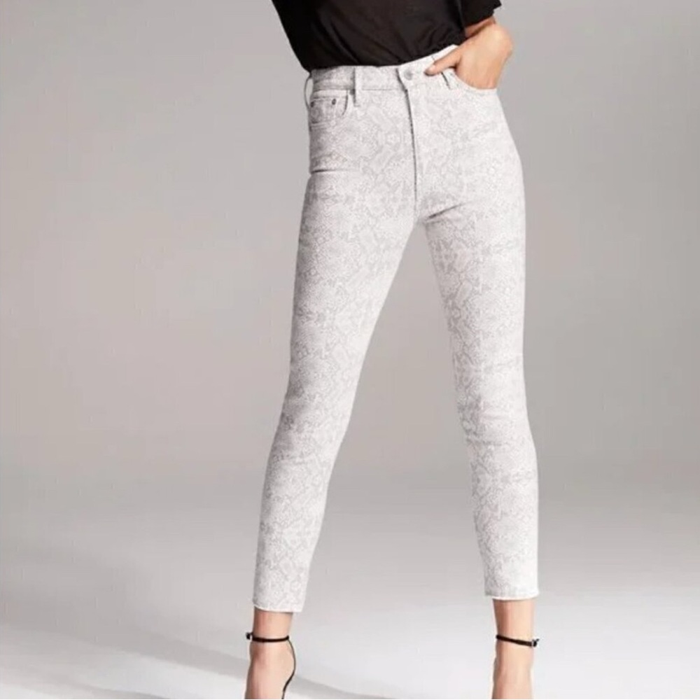 Aritzia Denim Forum Lola High Rise Skinny Crop Snake Print Jeans Size 26